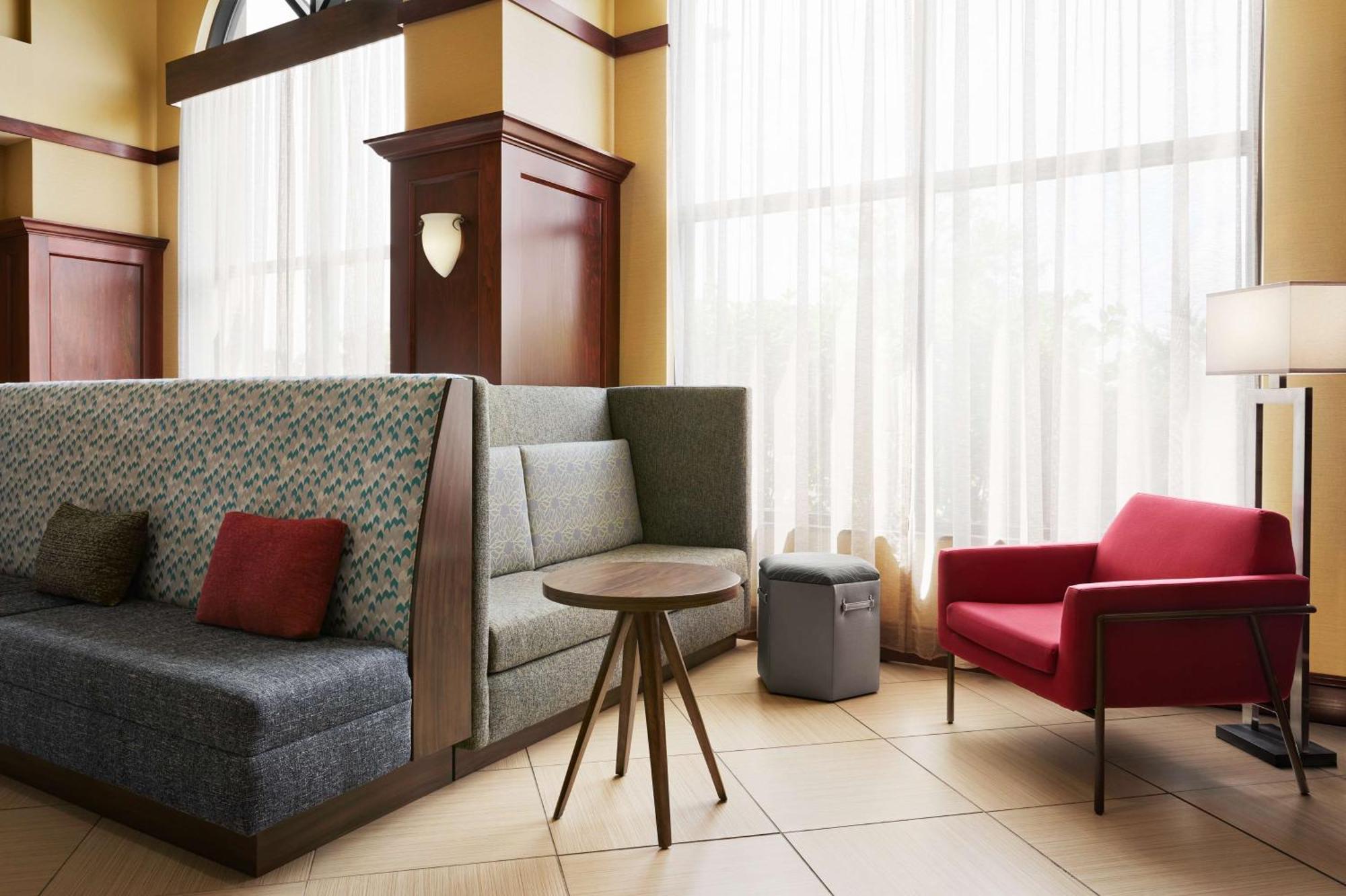 Hampton Northwest - Park 100 Hotel 3*