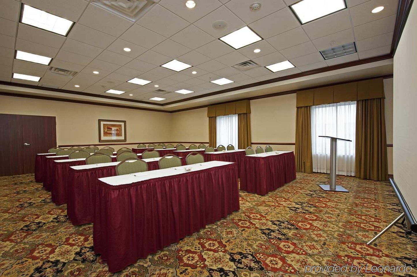 Hotel Hampton Northwest - Park 100 3*
